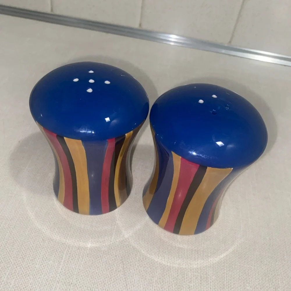 Vintage 2004 Enesco By Erin Donell Salt & Pepper Shakers‎ Set Of 2 Multi Striped